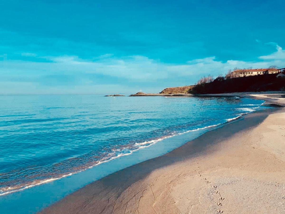 Hotel Yanis 로제넷츠 외부 사진