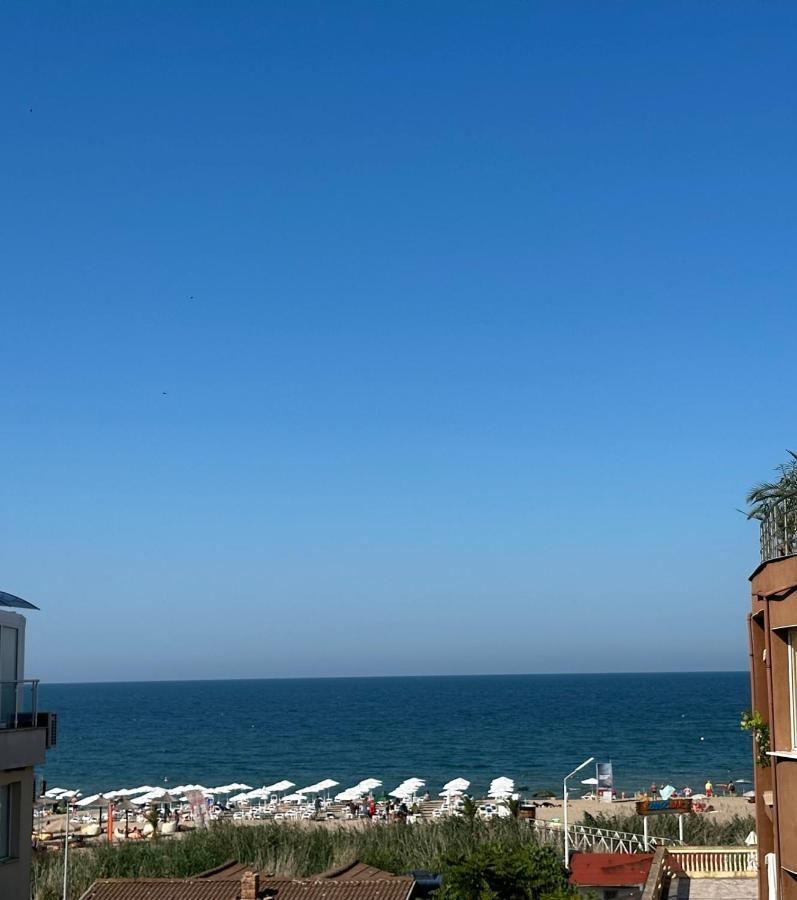 Hotel Yanis 로제넷츠 외부 사진