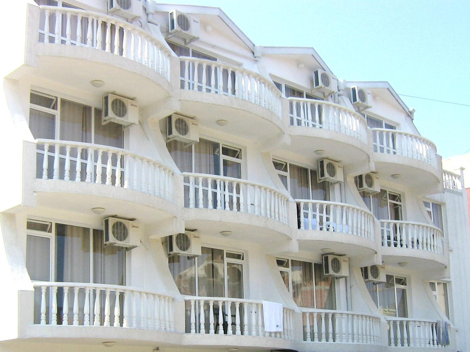Hotel Yanis 로제넷츠 외부 사진